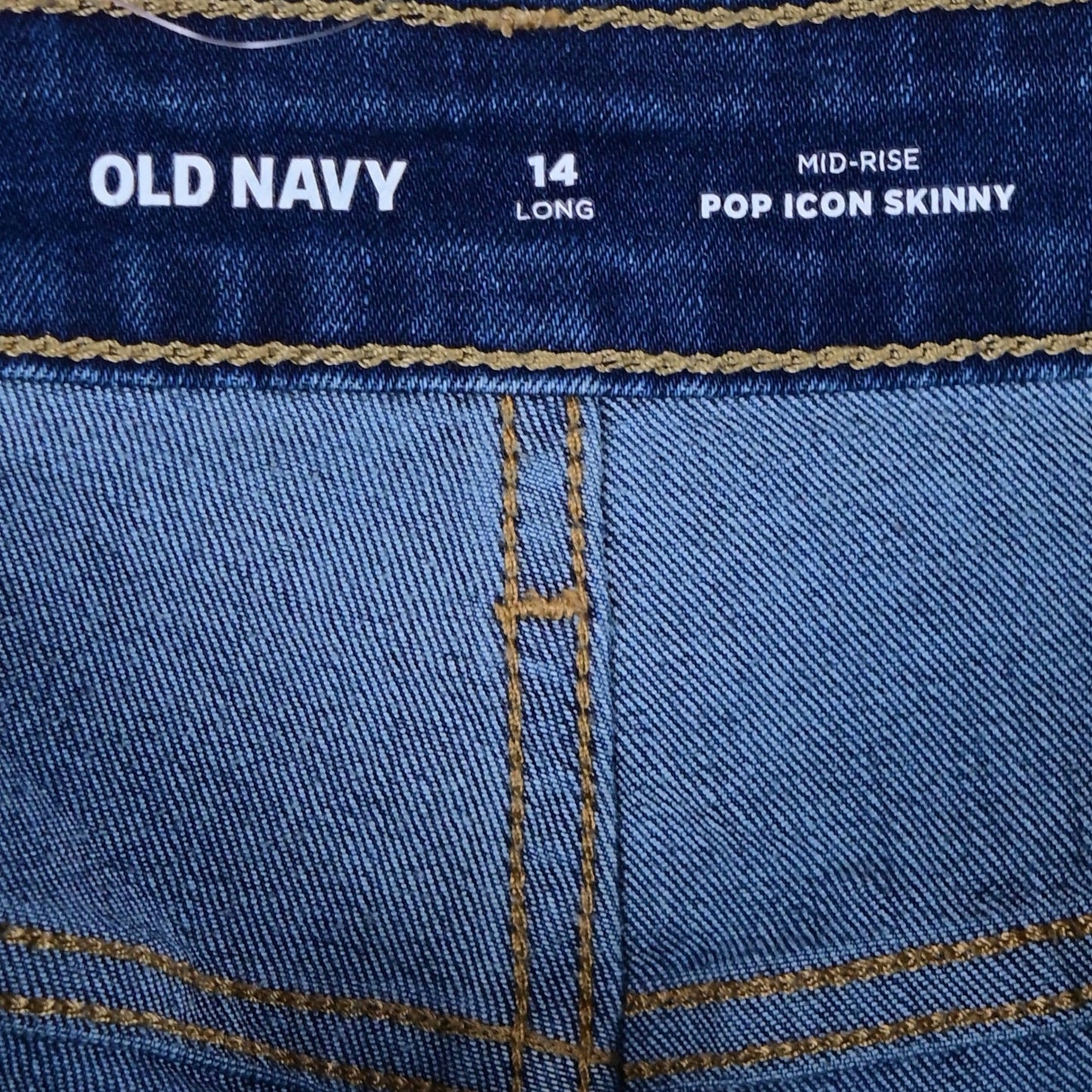 Women's Damaged Jeans